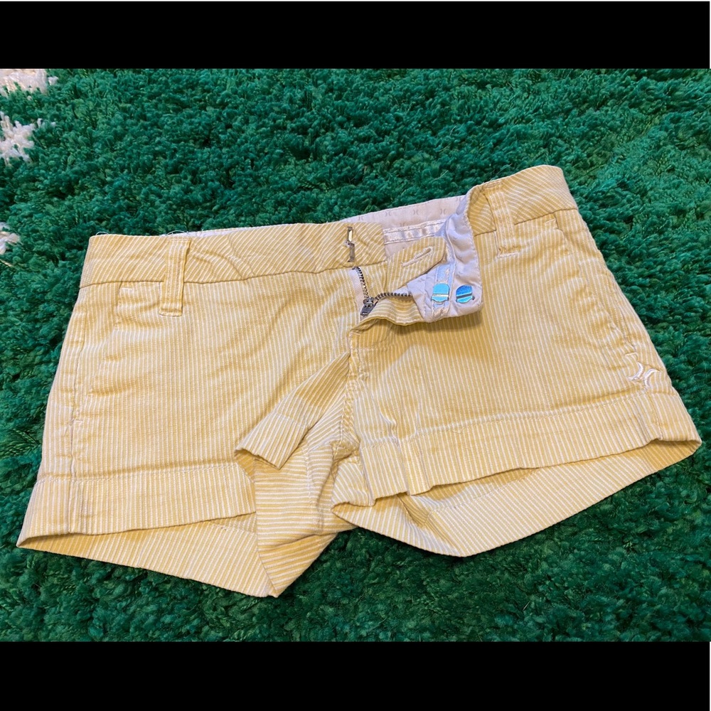 Hurley - Pale Yellow Striped Shorts